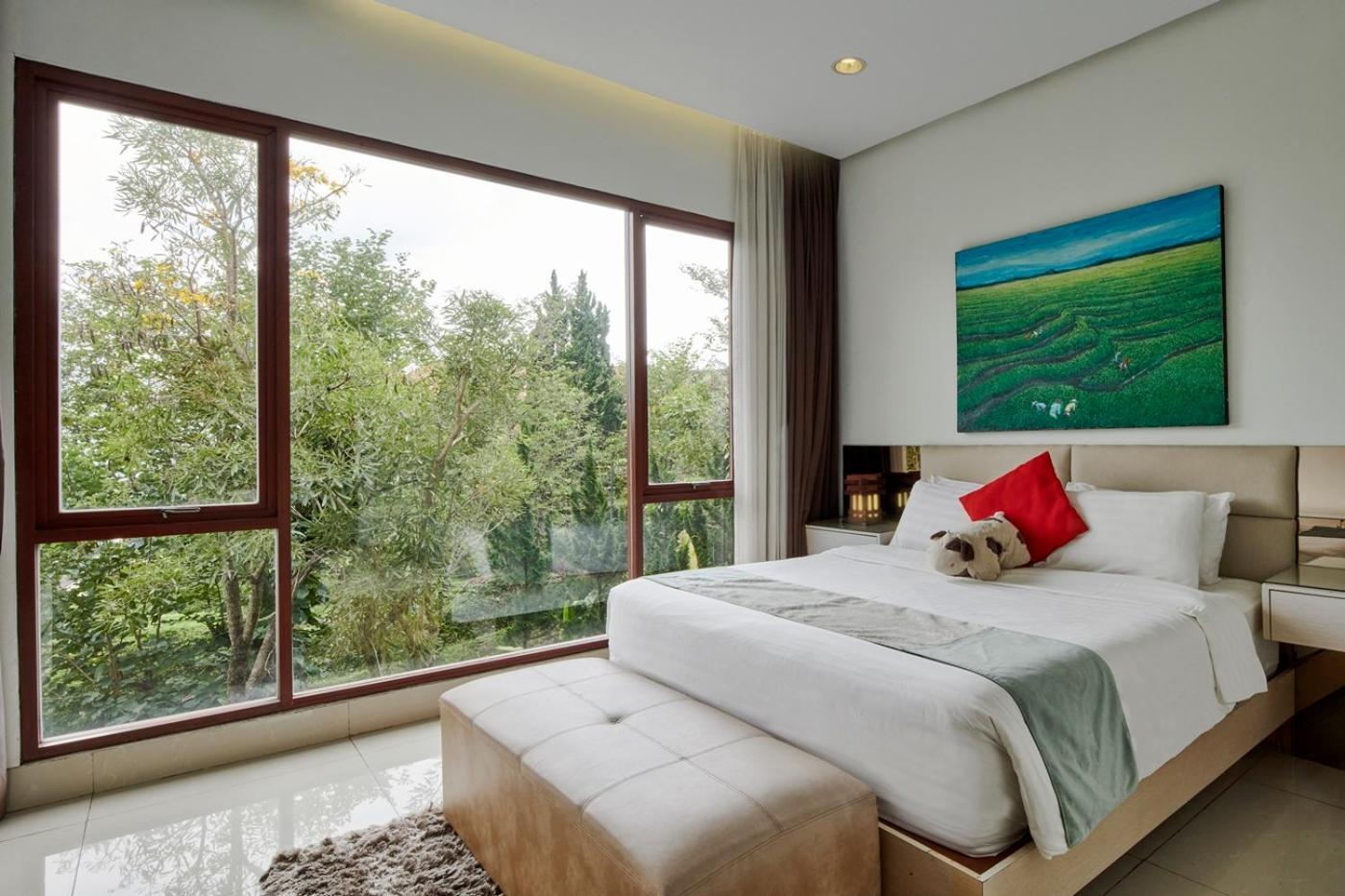 Oyama City View Villa 4 Bedrooms With A Private Swimming Pool باندونج المظهر الخارجي الصورة